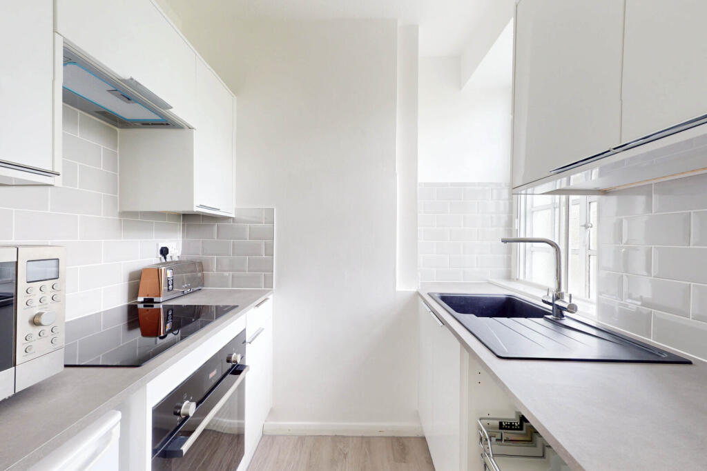Apartment in London - View 3