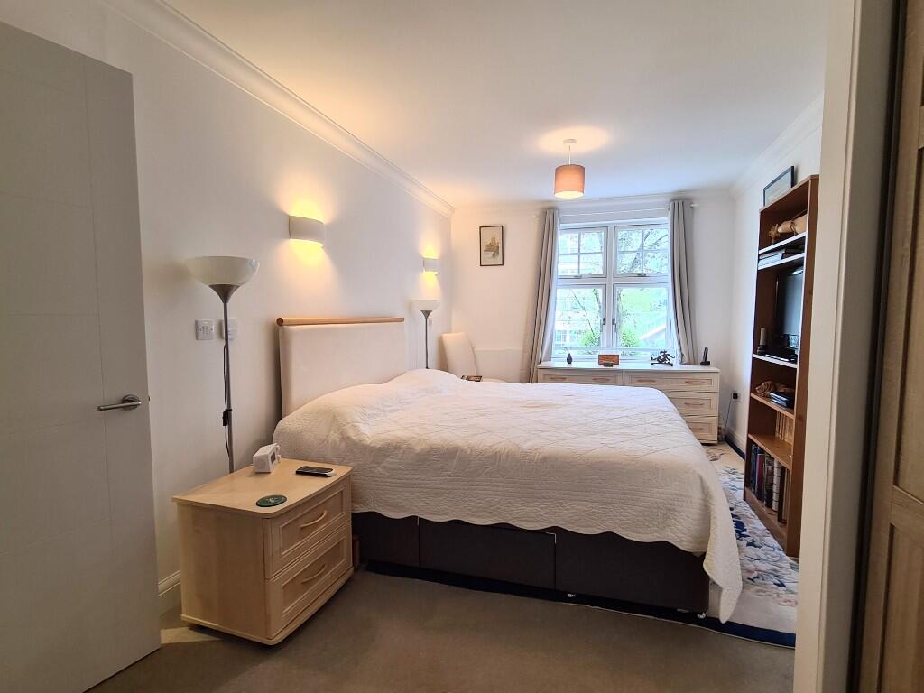 Apartment in Poole, Parkstone - View 6