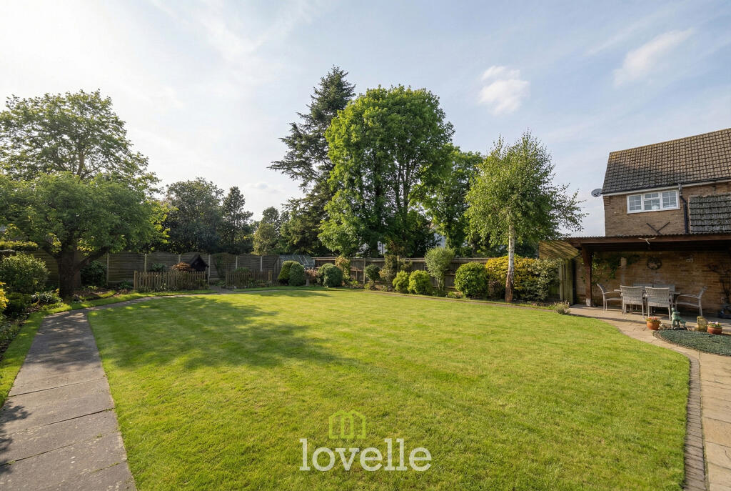 Allestree Drive, Scartho, Grimsby, DN33 photo 3