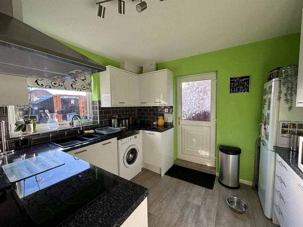 Lambwath Villas, Skirlaugh, Hull - View 3