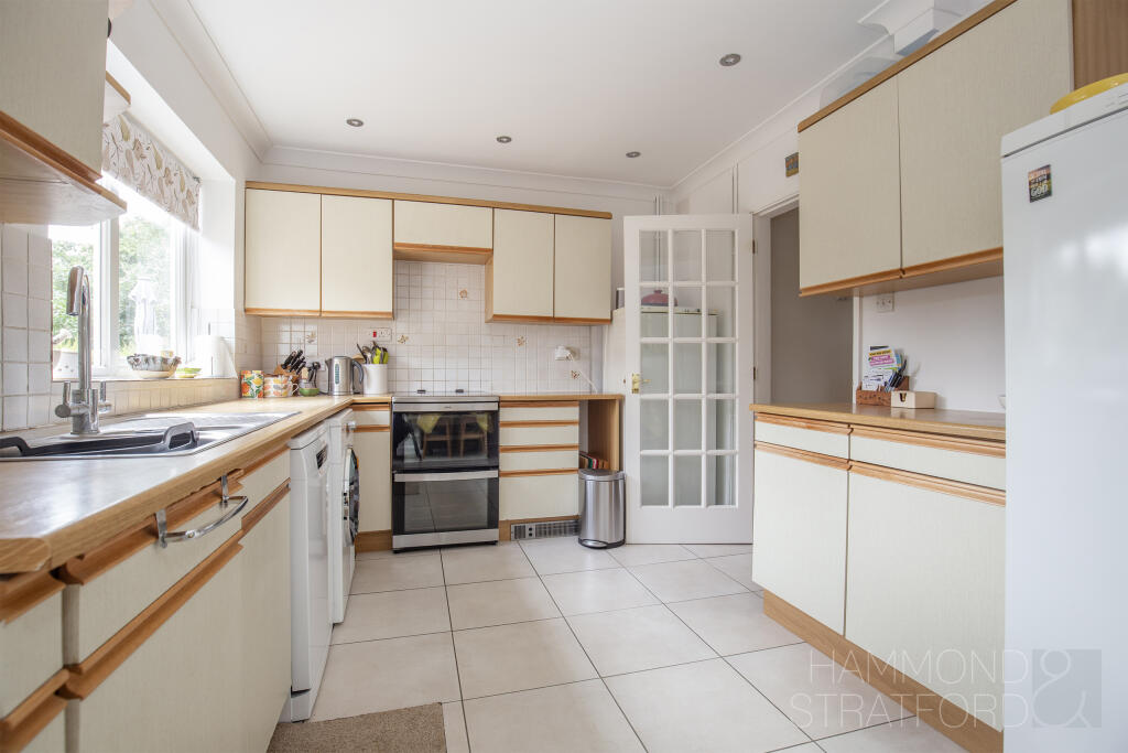 Astley Cooper Place, Brooke photo 4