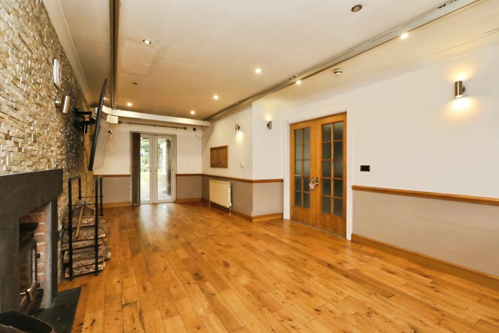 House in Doncaster - View 4