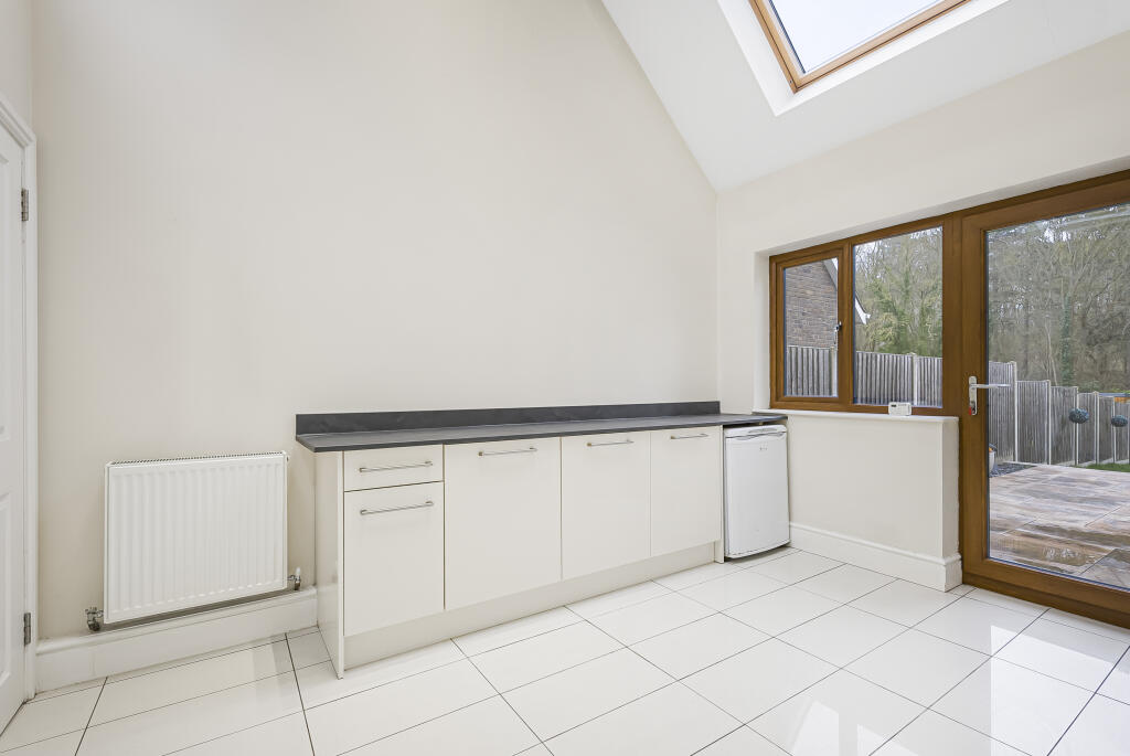 Additional image 8 of The Holdings, Hatfield, Hertfordshire, AL9