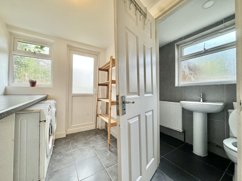 House in London - View 5