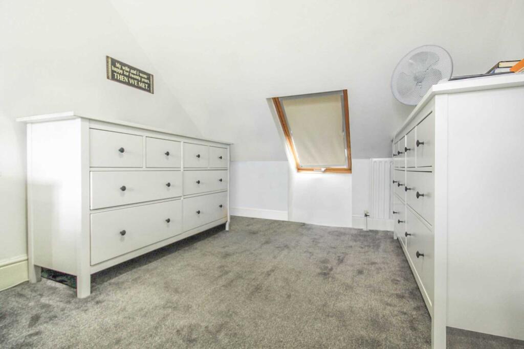 Apartment in Luton - View 5