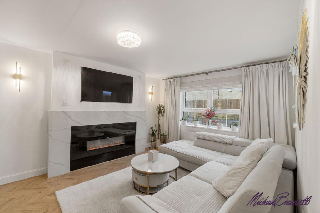 Additional image 5 of Viaduct View, Clayton, Bradford, BD14 6FQ