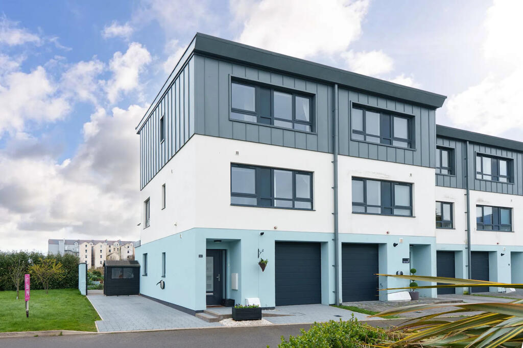 Main image of property: 1, Traie Twoaie, Ramsey