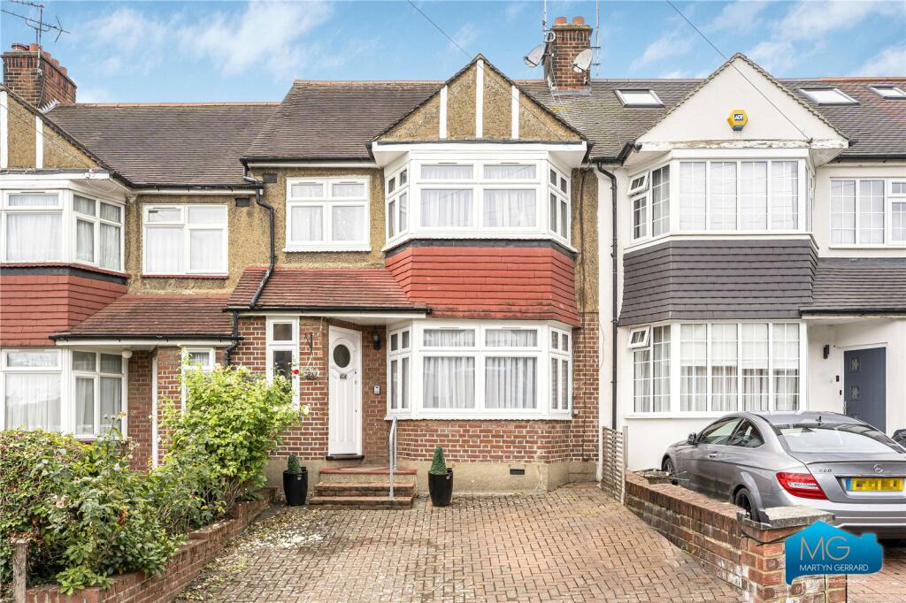 Main image of property: Cardrew Avenue, North Finchley, London, N12