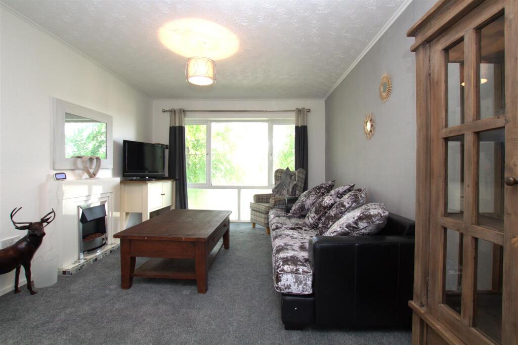 13, Wallington Drive photo 4