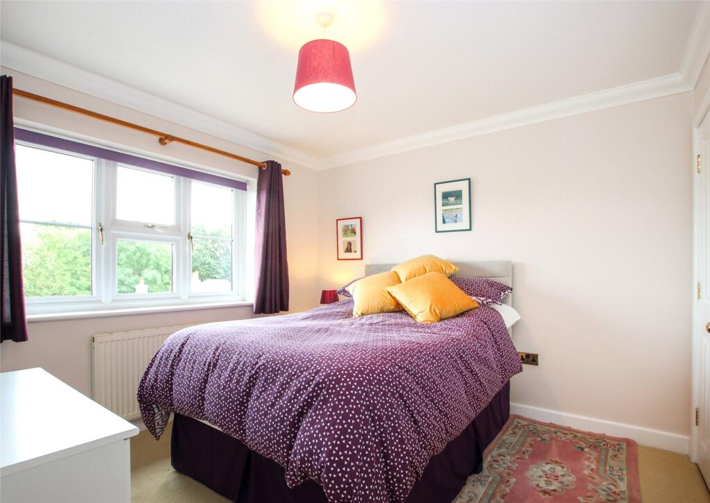 House in Southampton - View 5