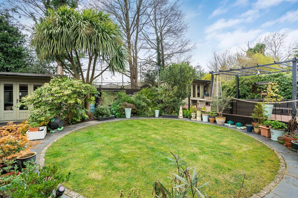 House in London - View 4