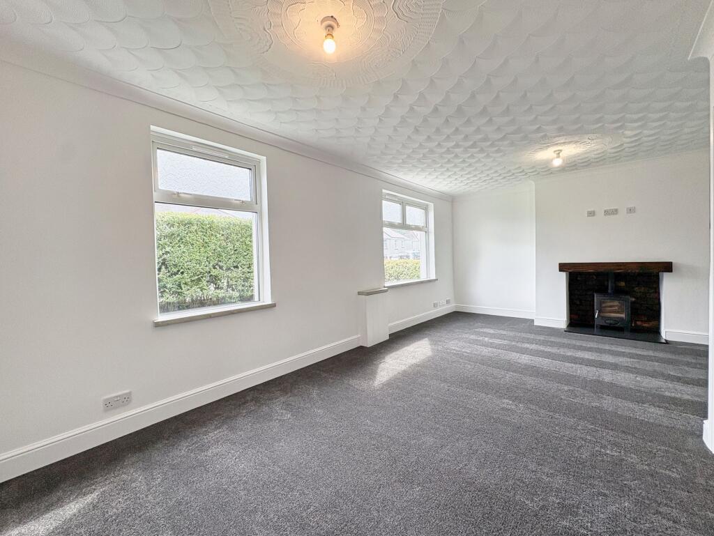 House in Briton Ferry - More