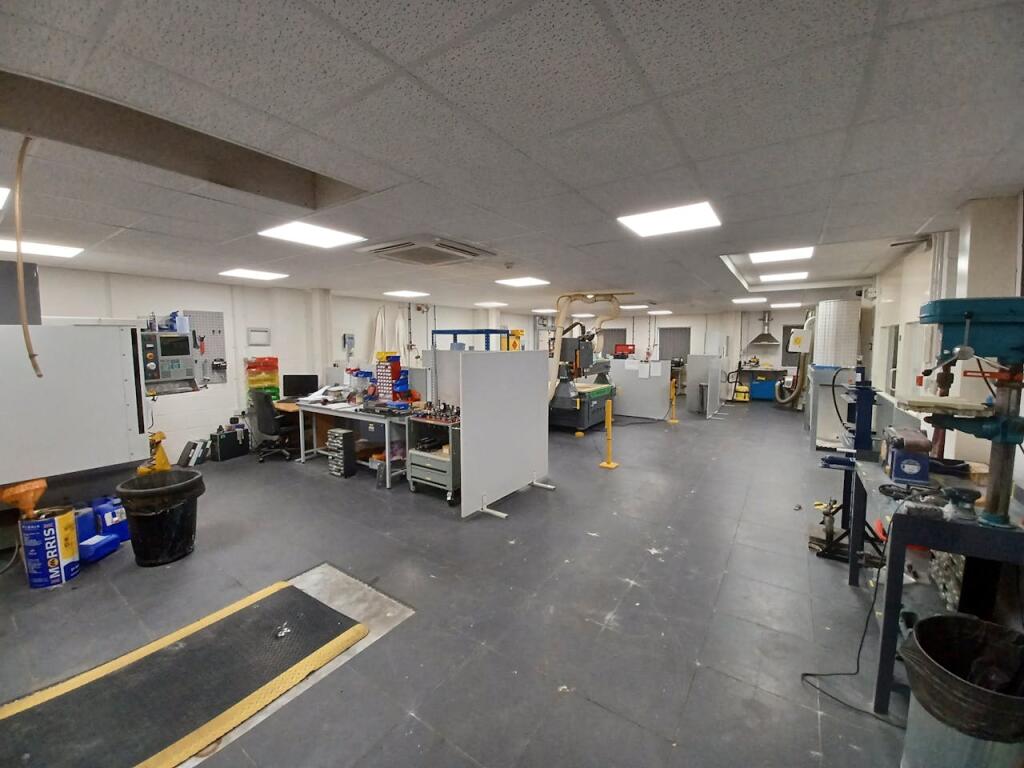 Additional image 4 of Unit 4 Broom Road Business Park, Broom Road, Poole, BH12 4PA