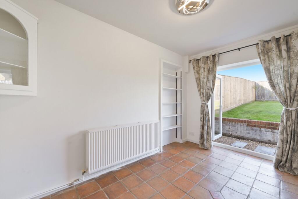 House in Slough - View 4