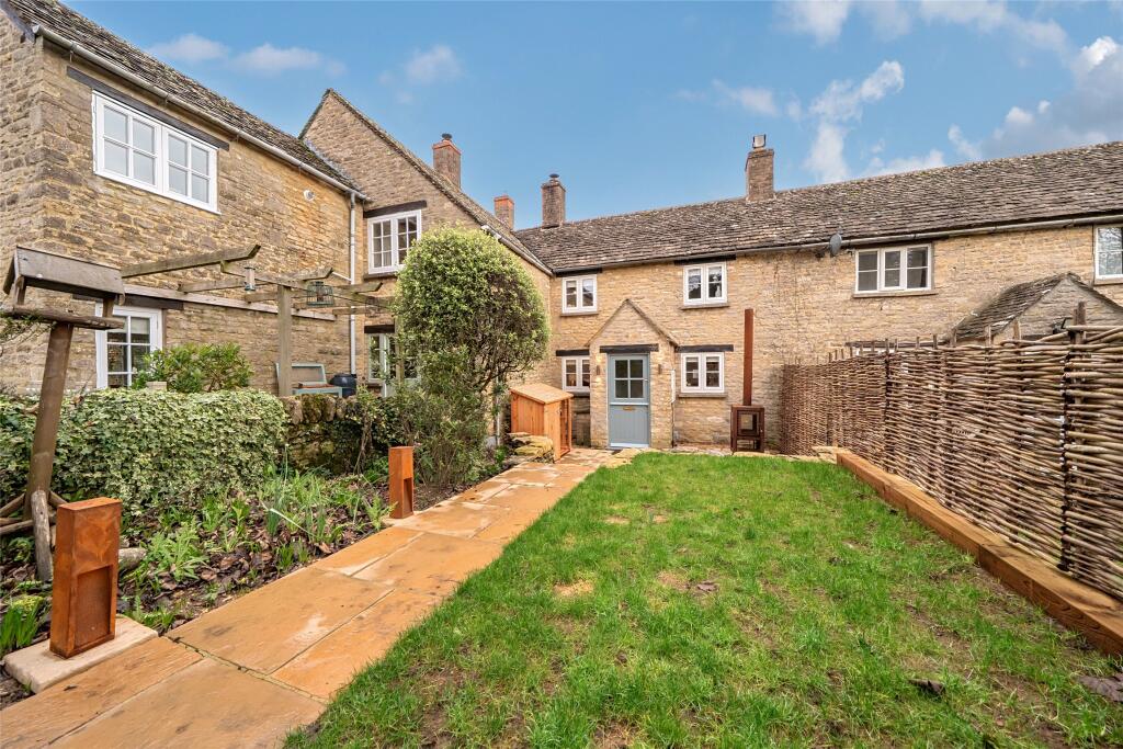 Main image of property: Witney Road, Finstock, Chipping Norton, Oxfordshire, OX7