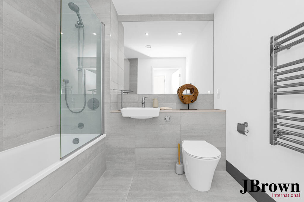 Apartment in London - View 5