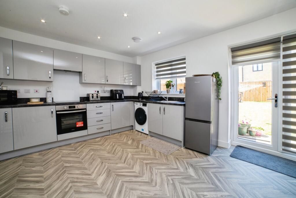 House in Bolsover, Shirebrook - View 5