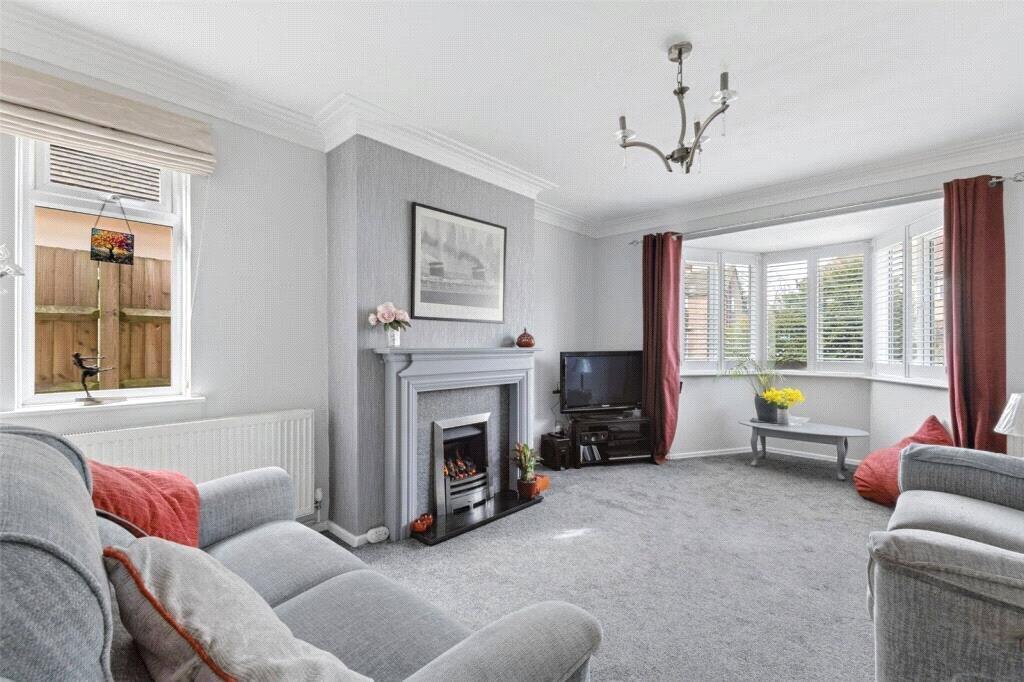 House in East Hampshire, Alton - More