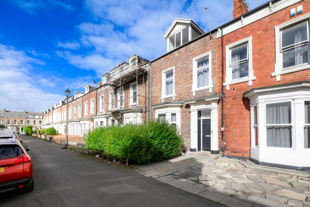 Main image of property: Flat 2, 11, Argyle Square, Sunderland, SR2 7BS