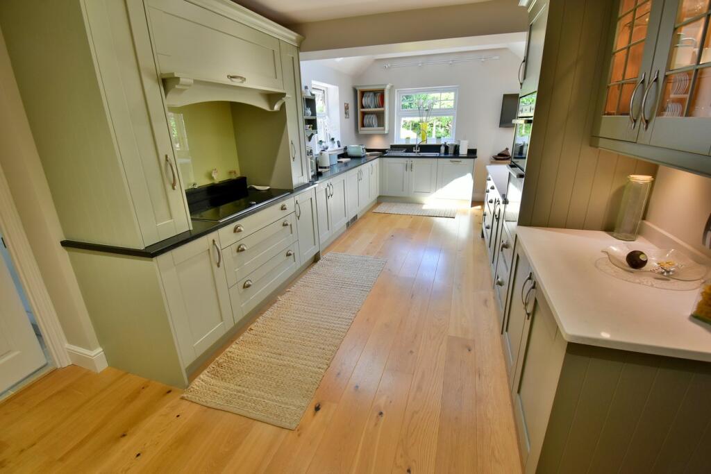 House in Bournemouth, West Moors - More