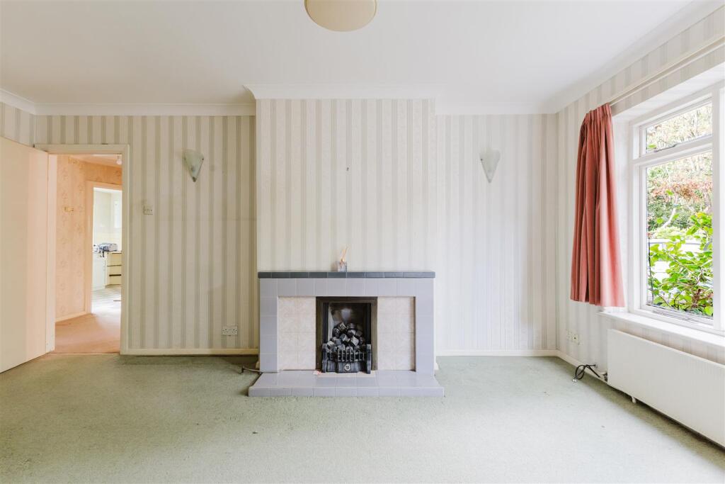 House in Southall - View 3