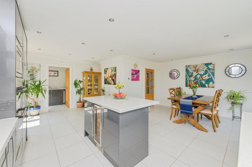 House in Sutton Coldfield, Wylde Green - View 3