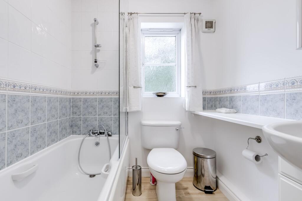 Wilsham Road, Orrell, WN5 photo 4