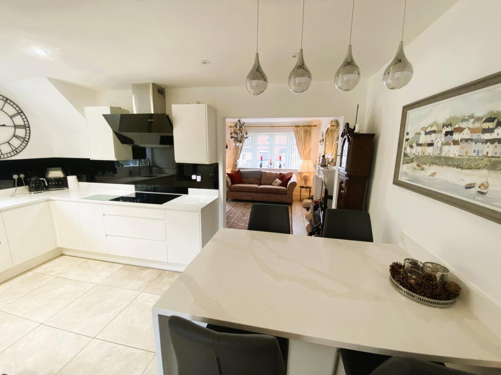 House in Oldham - View 5