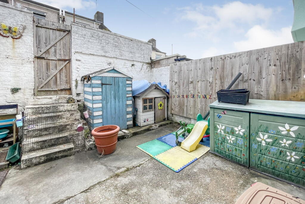 House in Plymouth - View 5