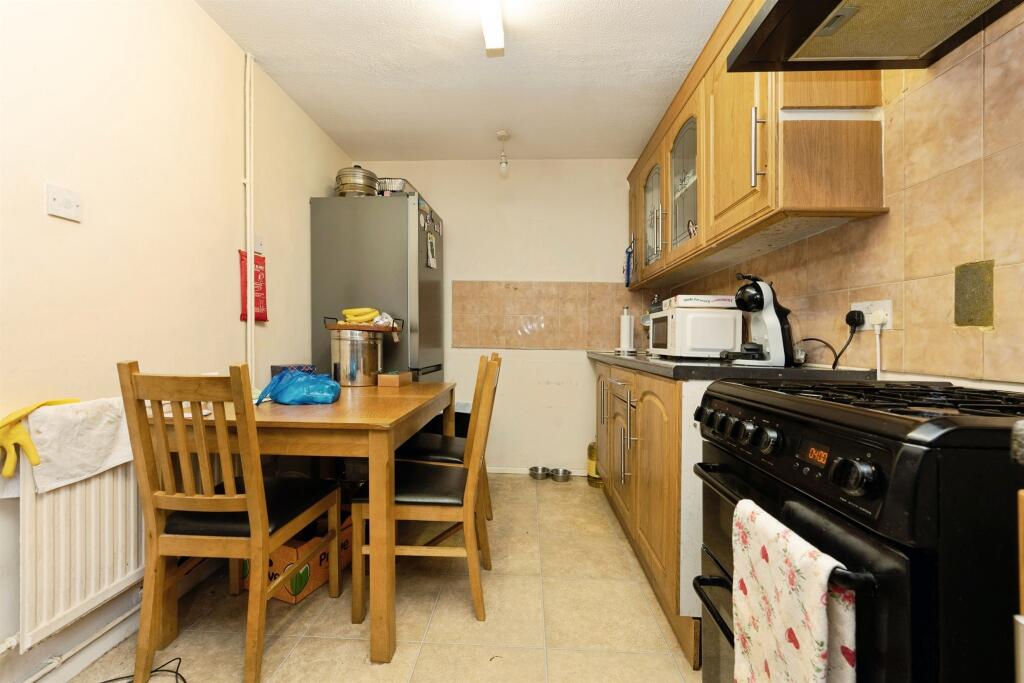 House in Watford - View 4