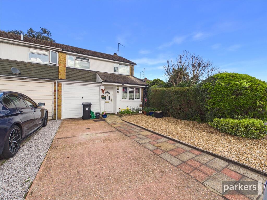 3-bed semi-detached on Bathurst Road, Winnersh, Wokingham, Berkshire, RG41, £445,000