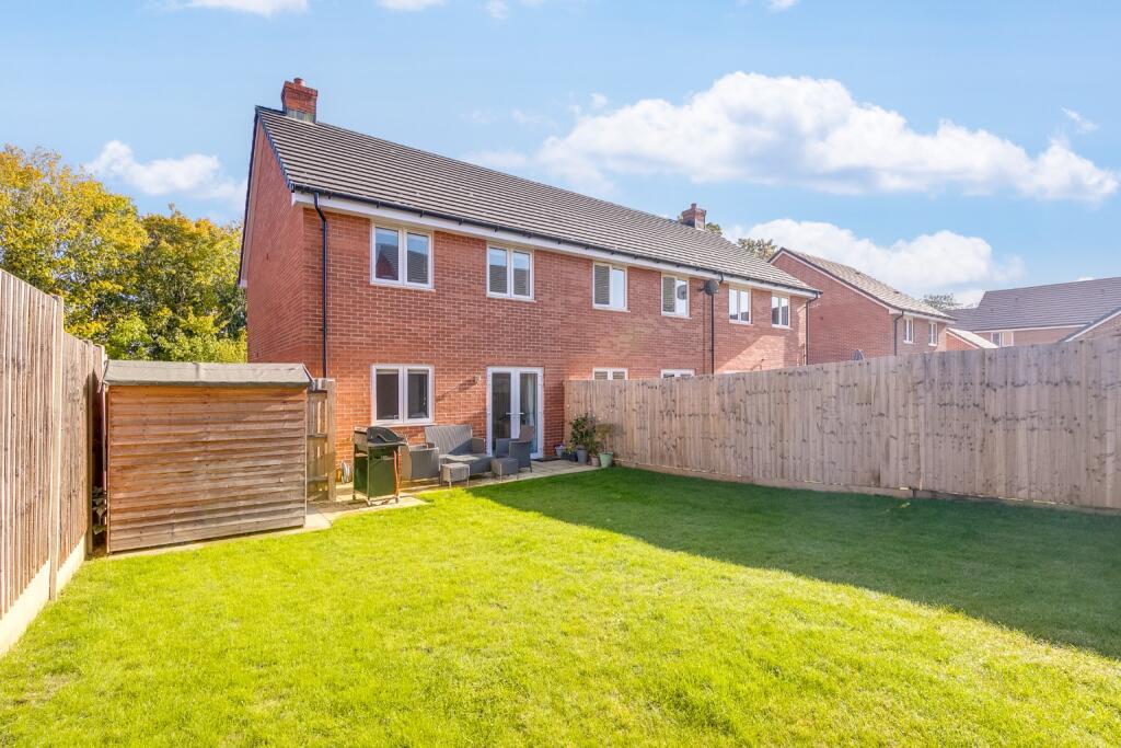 Claves Crescent, Welwyn Garden City, Hertfordshire, AL7 photo 2