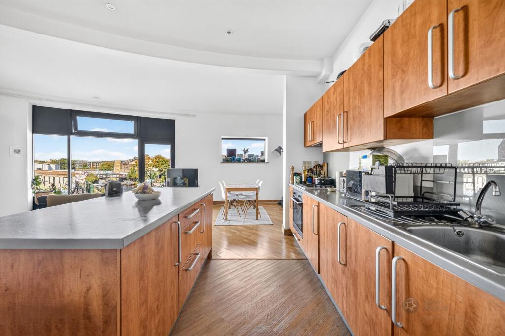 Apartment in London - View 5