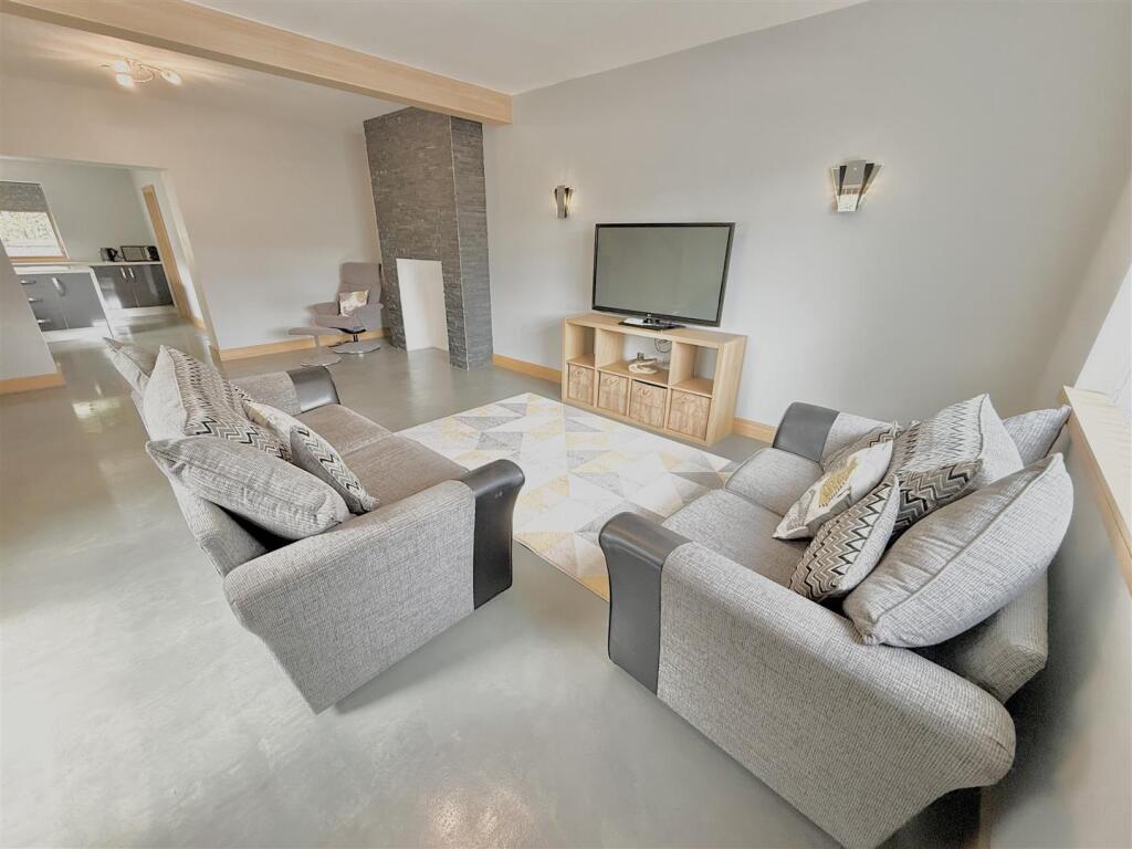 Graig Terrace, Abercwmboi, Aberdare photo 5