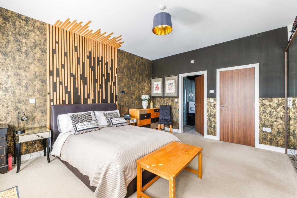 House in Horsham, North Horsham - View 6