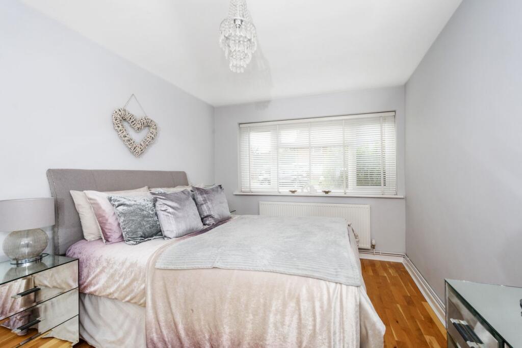 Apartment in Dartford - More