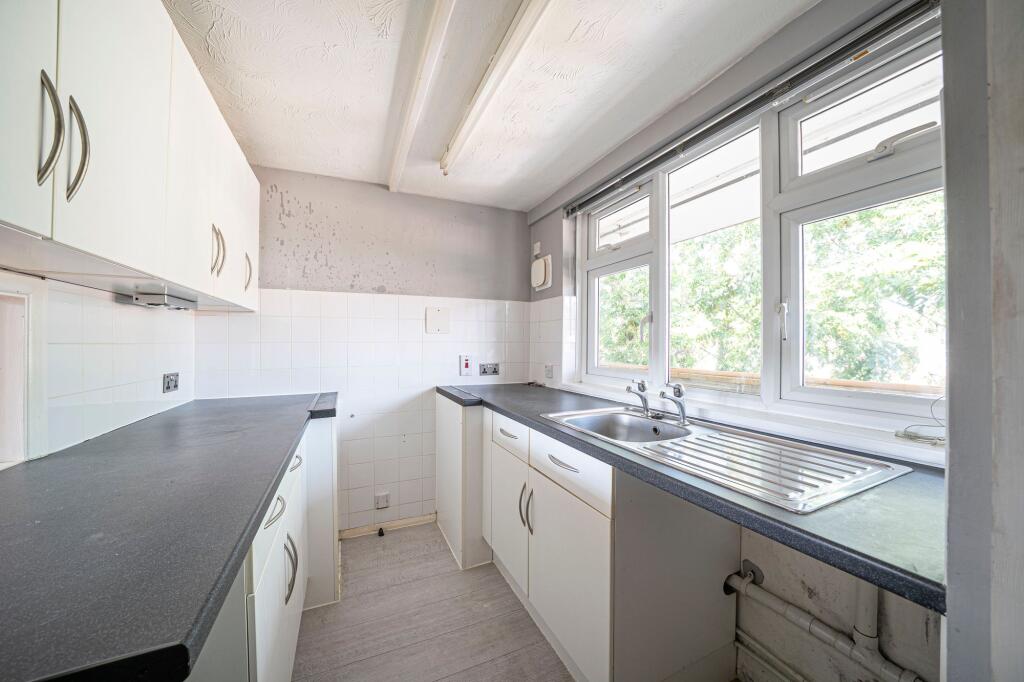 Apartment in Salisbury - View 5