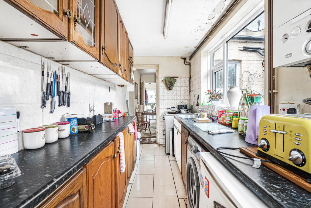 House in Cheltenham, Marle Hill, St Paul’s - View 4
