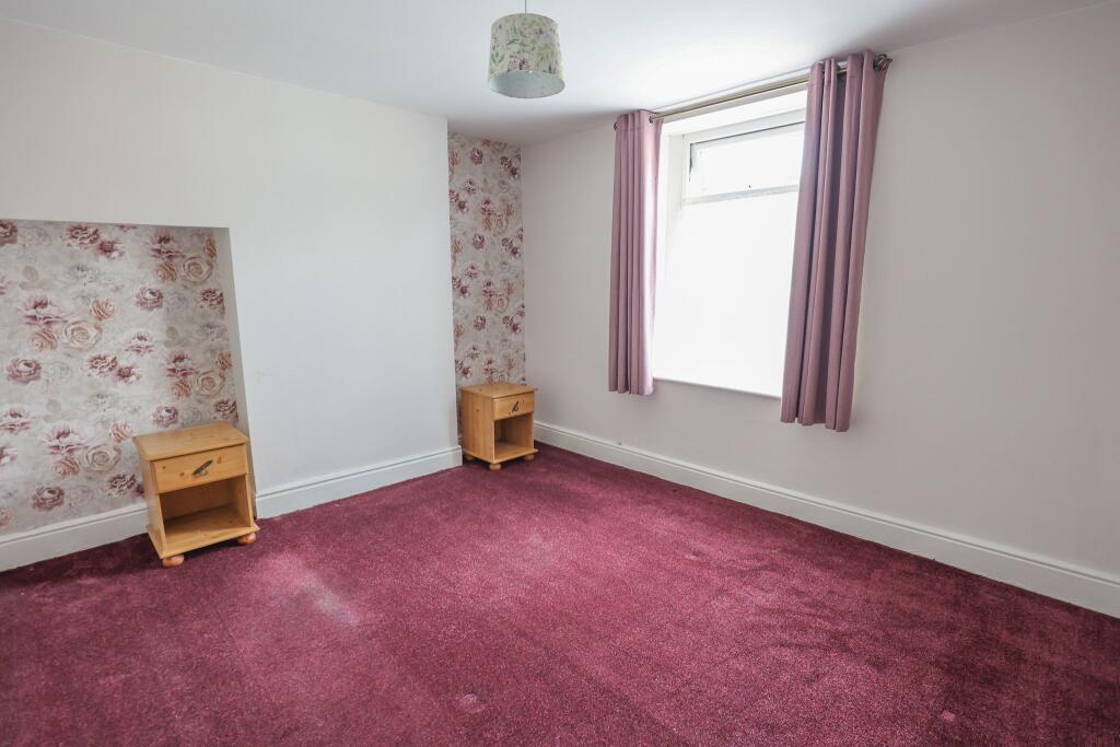House in Lancaster, Bulk - More