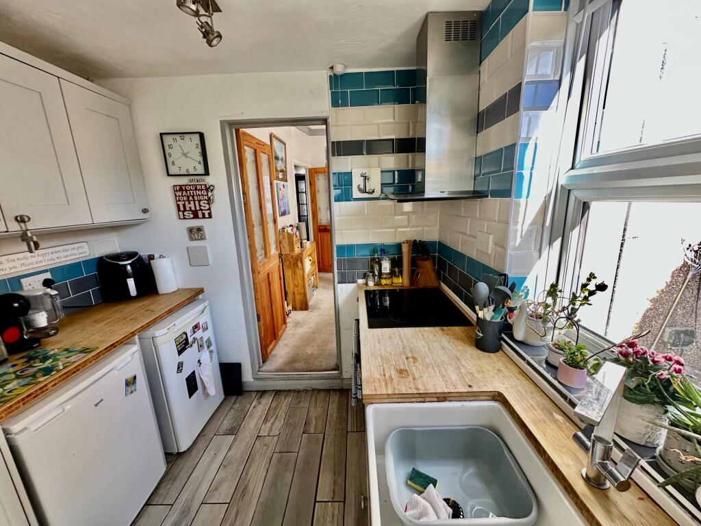 House in London - View 5