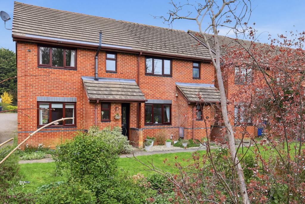 Main image of property: Elms Close, Little Wymondley, SG4