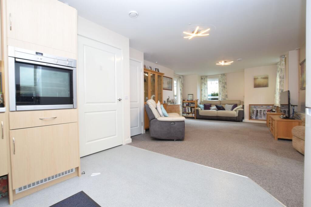 Brookside, Huntingdon, PE29 photo 2