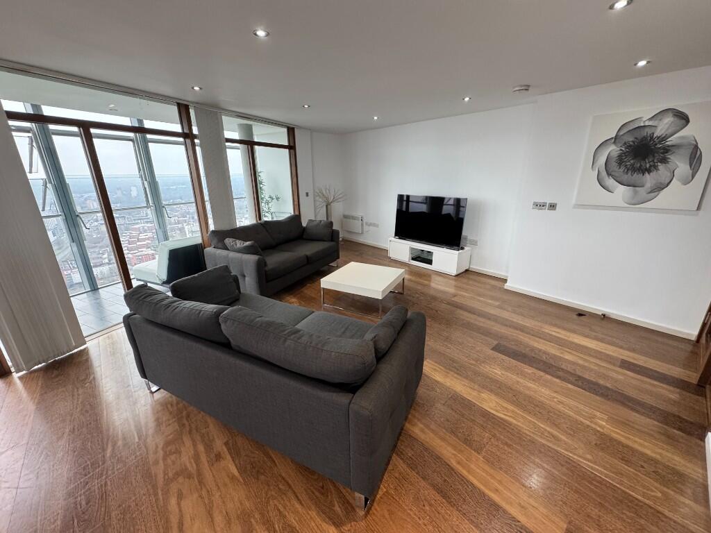 Main image of property: Beetham Tower, 10 Holloway Circus, B1 1BY