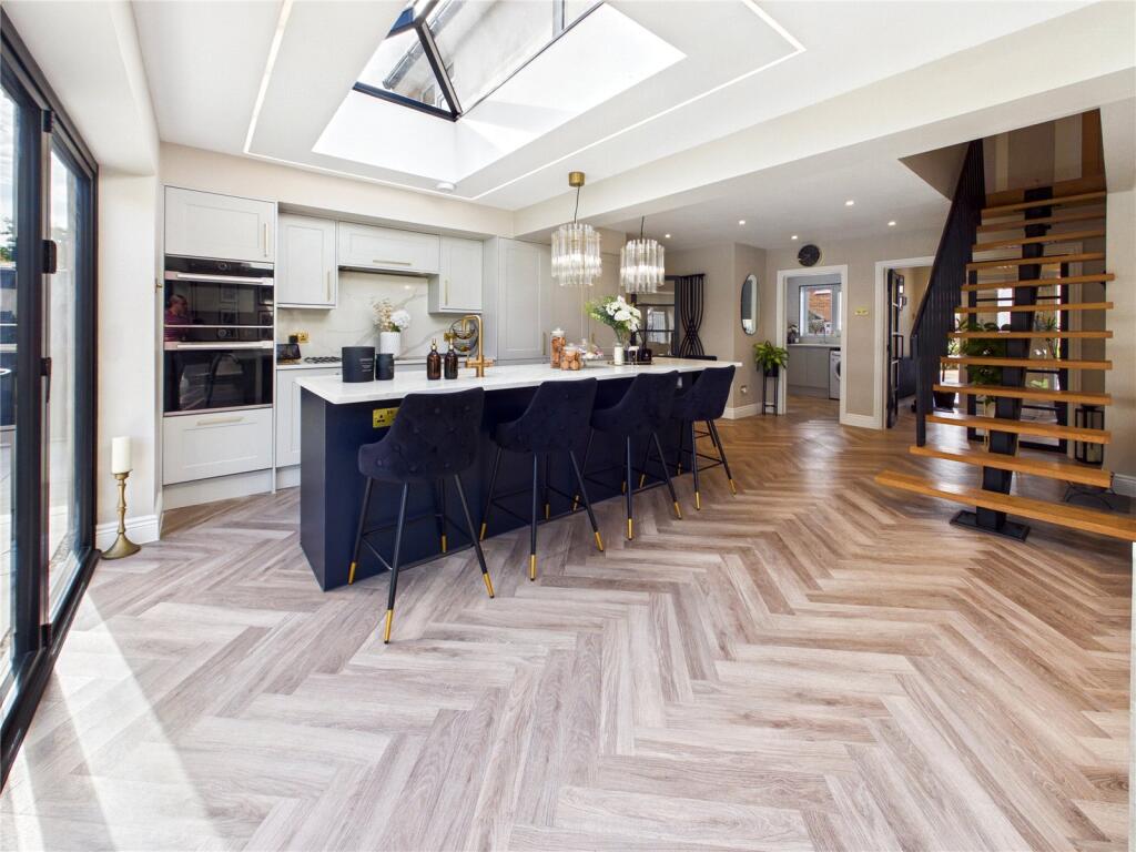 House in Braintree, Witham - More