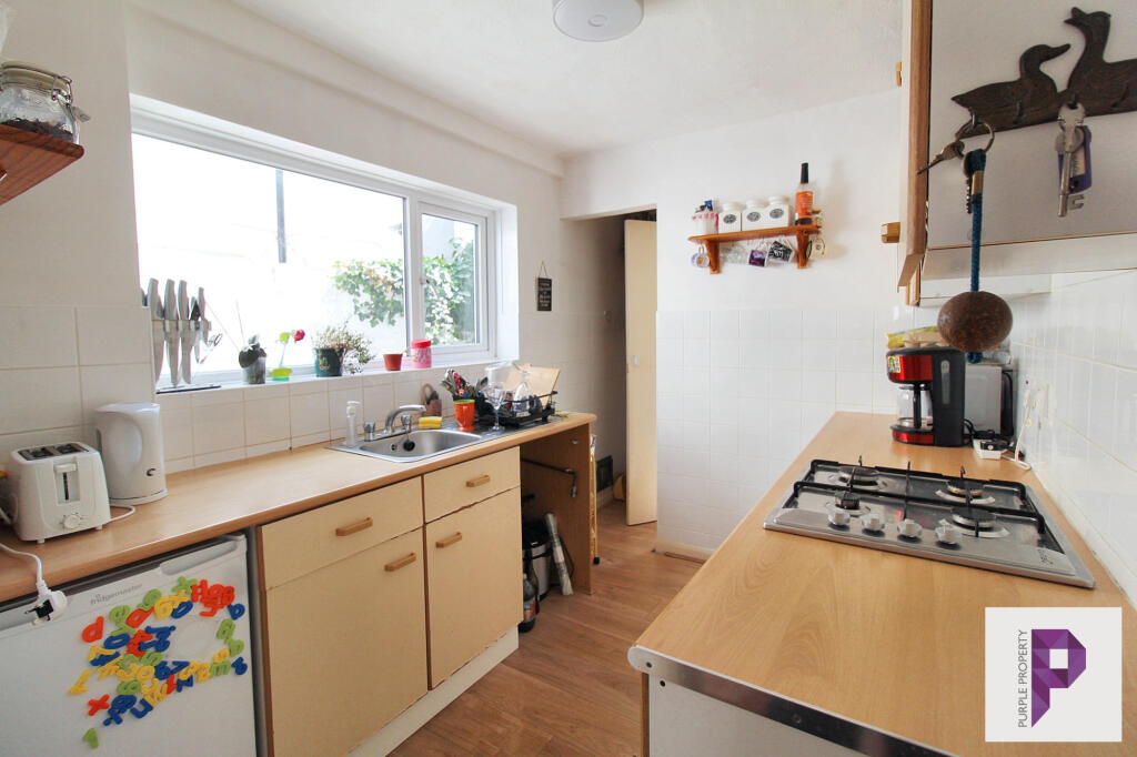 House in Gillingham, Medway - View 2