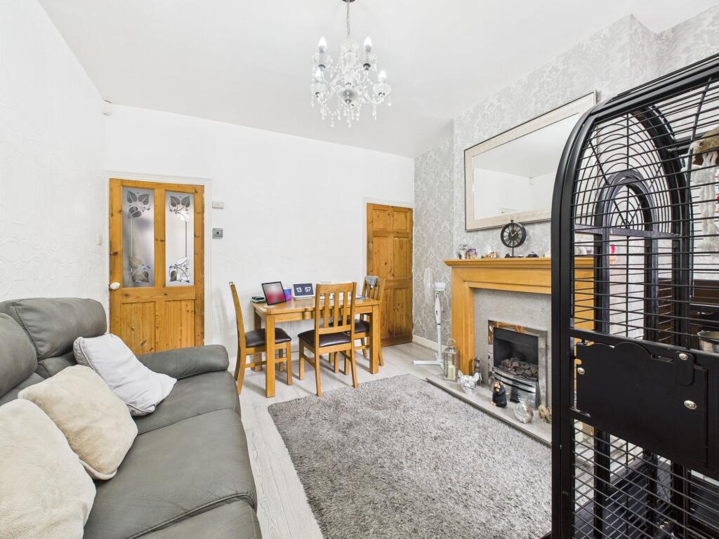 House in Nottingham, Nottinghamshire - View 5