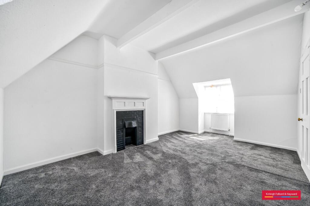Apartment in London, Hampstead Garden Suburb - View 4