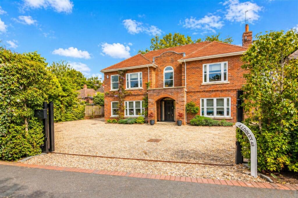 Main image of property: Aldenham Avenue, Radlett