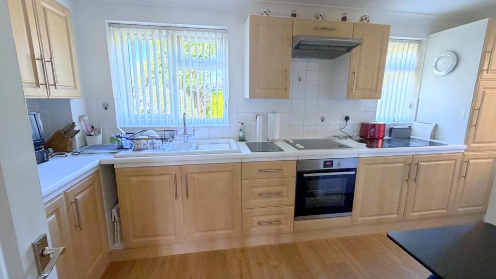 House in Eastbourne, East Sussex - View 5