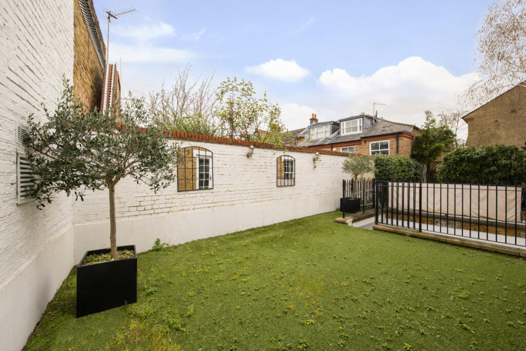 House in London - View 4